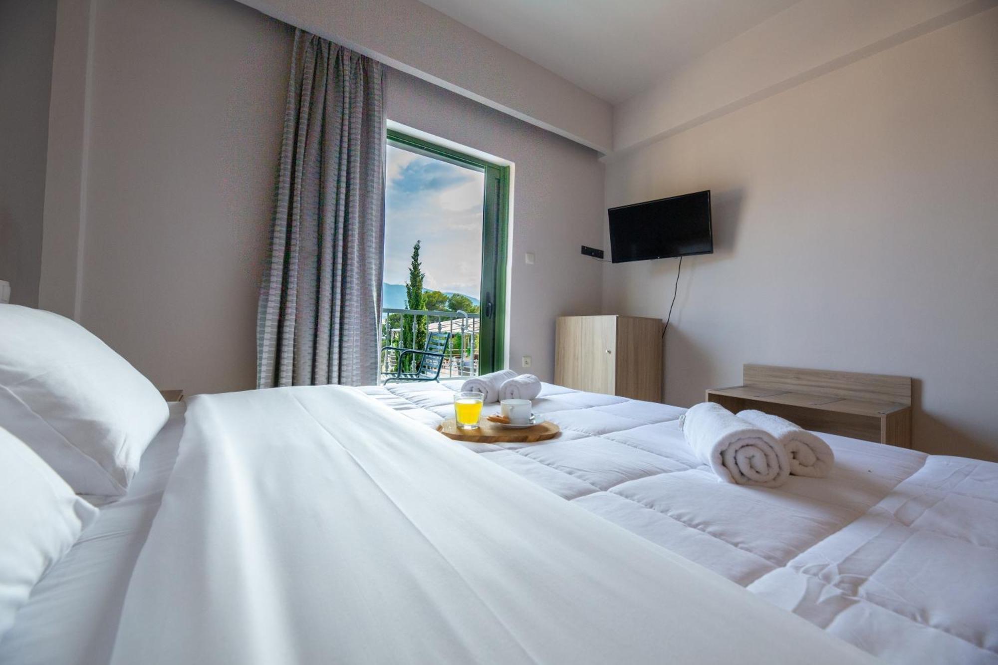 Evita'S Resort Poros Town Luaran gambar